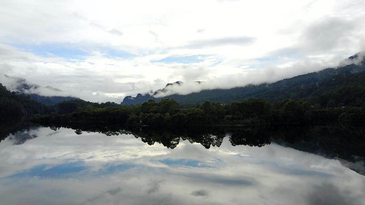 Tullah Lakeside Lodge Екстер'єр фото