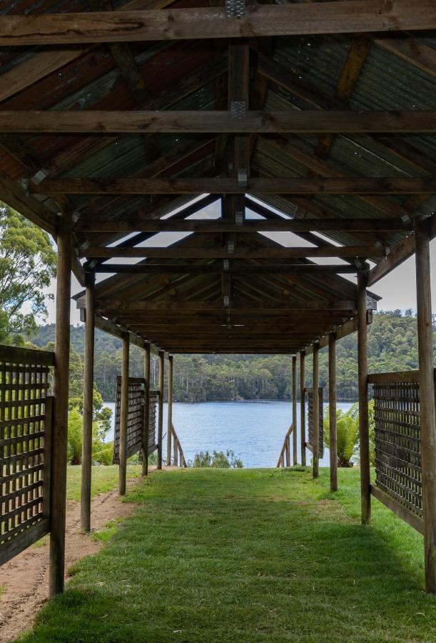 Tullah Lakeside Lodge Екстер'єр фото